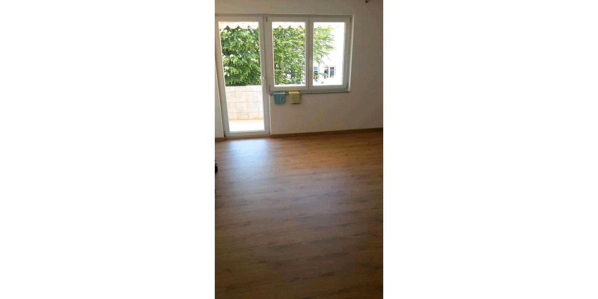 Etagenwohnung Lahr (Schwarzwald) - 4 Zimmer, 98 m&sup2;, 379.000&euro; | Angebot:26400603