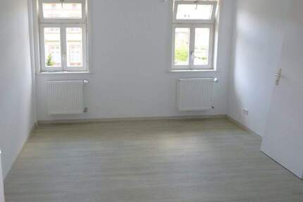 Zimmer Weikersheim - 3 Zimmer, 110 m&sup2;, 660&euro; | Angebot:25728530