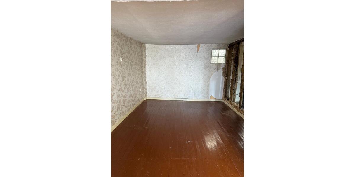 Reihenhaus Haiger - 5 Zimmer, 150 m&sup2;, 68.000&euro; | Angebot:26960074