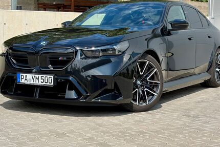 BMW M5 8.000 km 124.940 &euro; Bad Griesbach 94086