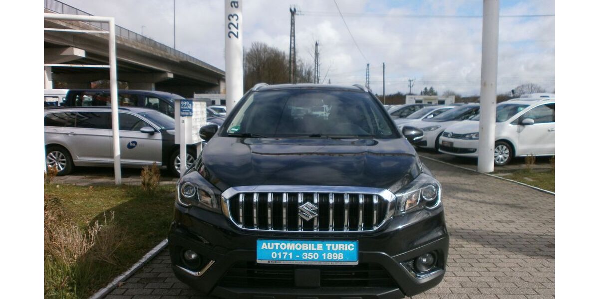 Suzuki SX4 50.000 km 10.999 &euro; München OT Trudering-Riem 81825