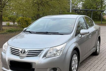 Toyota Avensis 194.384 km 3.990 &euro; Neustadt 31535