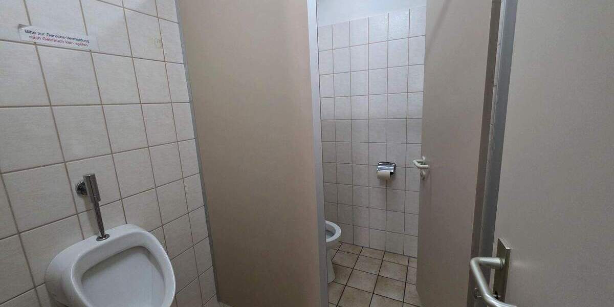 Gewerbeobjekt Velbert Mitte - 7 Zimmer, 210 m&sup2;, 1.600&euro; | Angebot:25774765