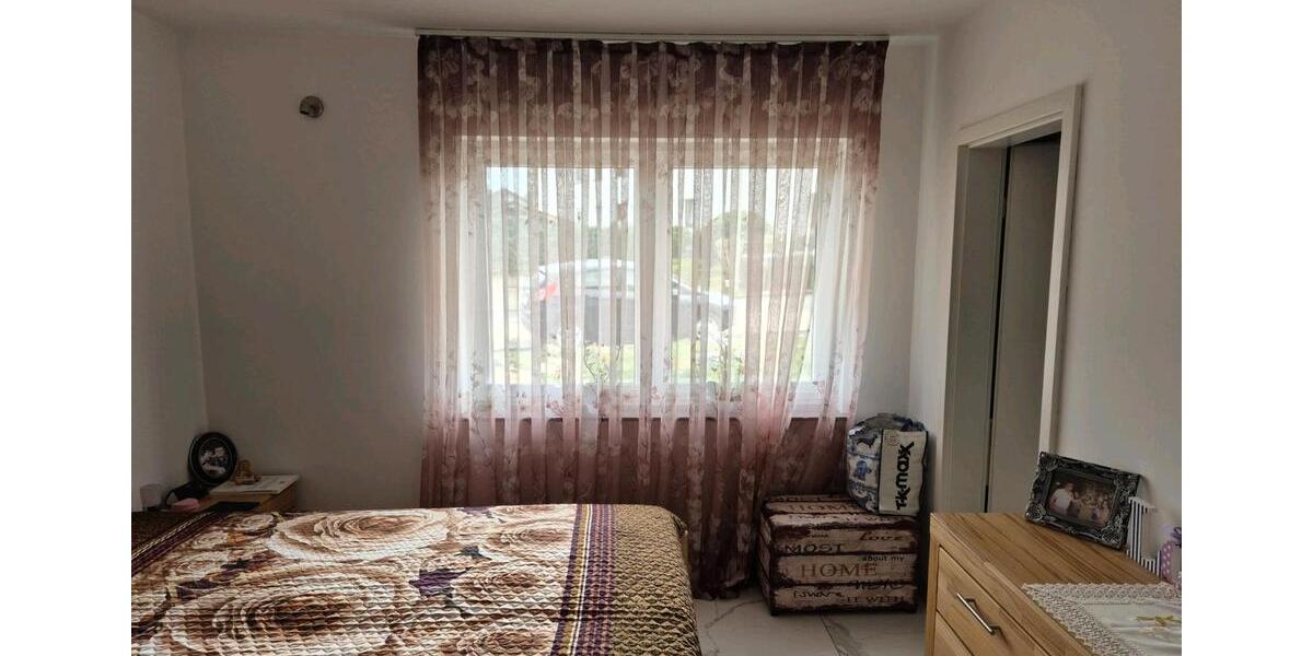 Erdgeschoßwohnung Waldbröl - 3 Zimmer, 76 m&sup2;, 330.000&euro; | Angebot:26048379