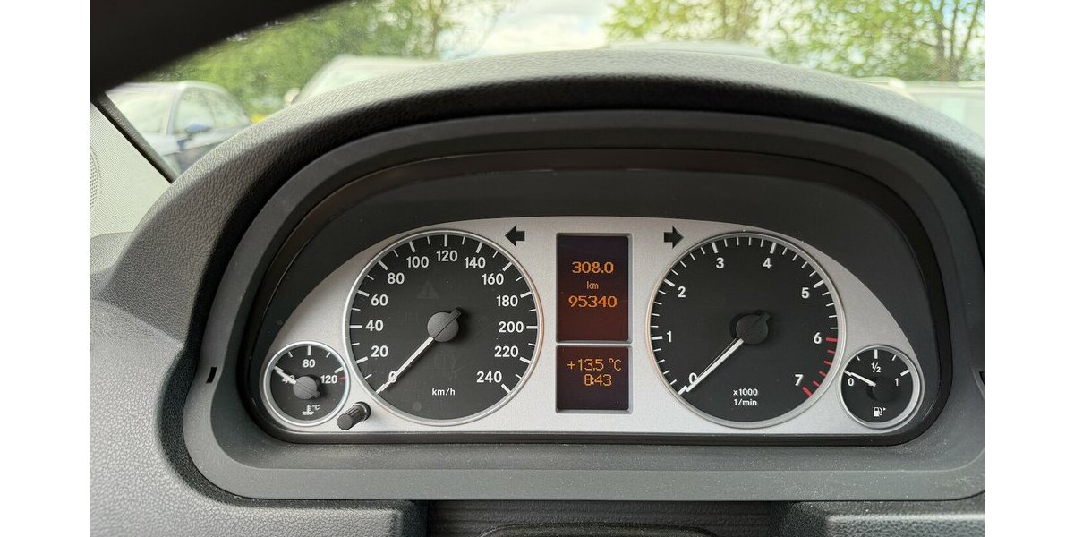 Mercedes-Benz B 200 RENTNERFAHRZEUG Sitzheizung Klima Alu 95.300 km 4.990 &euro; Altdorf 84032