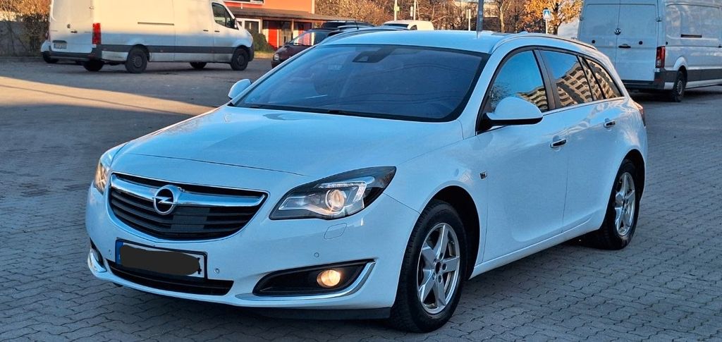 Opel Insignia 200.000 km 5.700 &euro; mittenwalde 15749