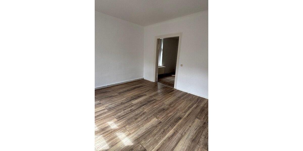 Etagenwohnung Bad Freienwalde (Oder) - 2 Zimmer, 50 m&sup2;, 400&euro; | Angebot:26395576