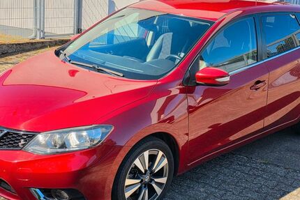 Nissan Pulsar 93.000 km 8.999 &euro; Mannheim 68219