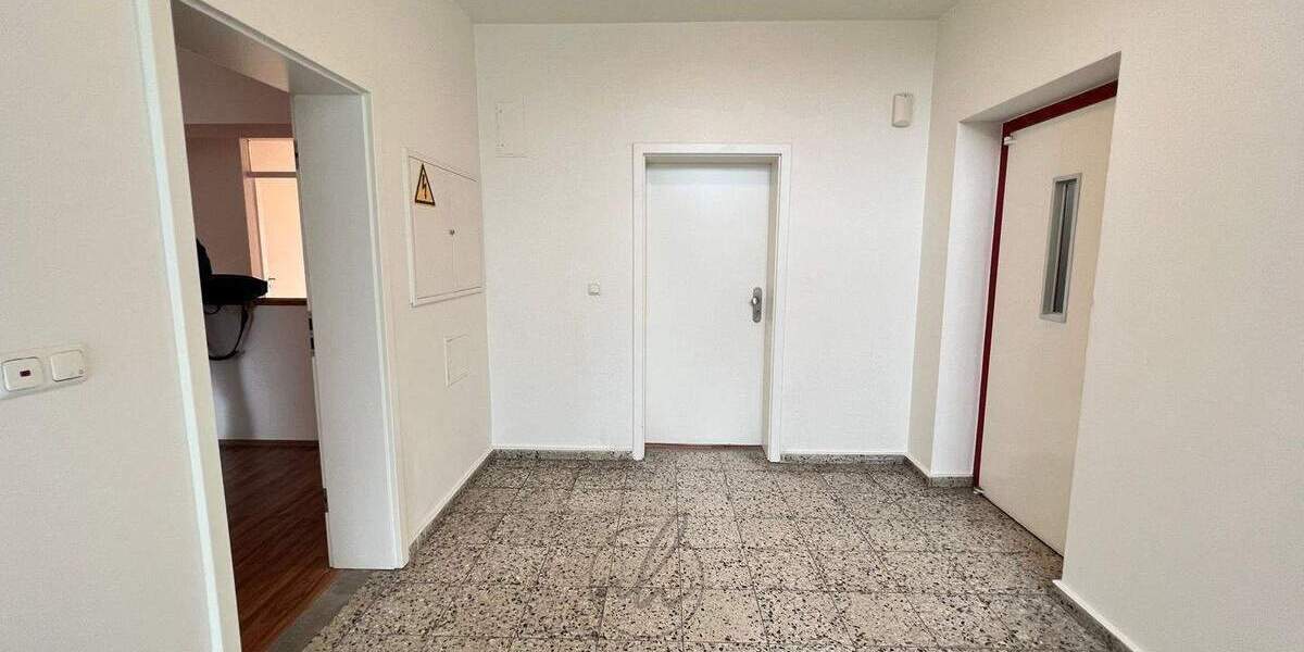 Gewerbeobjekt Hamburg Hamm - 4 Zimmer, 140 m&sup2;, 1.330&euro; | Angebot:26702646