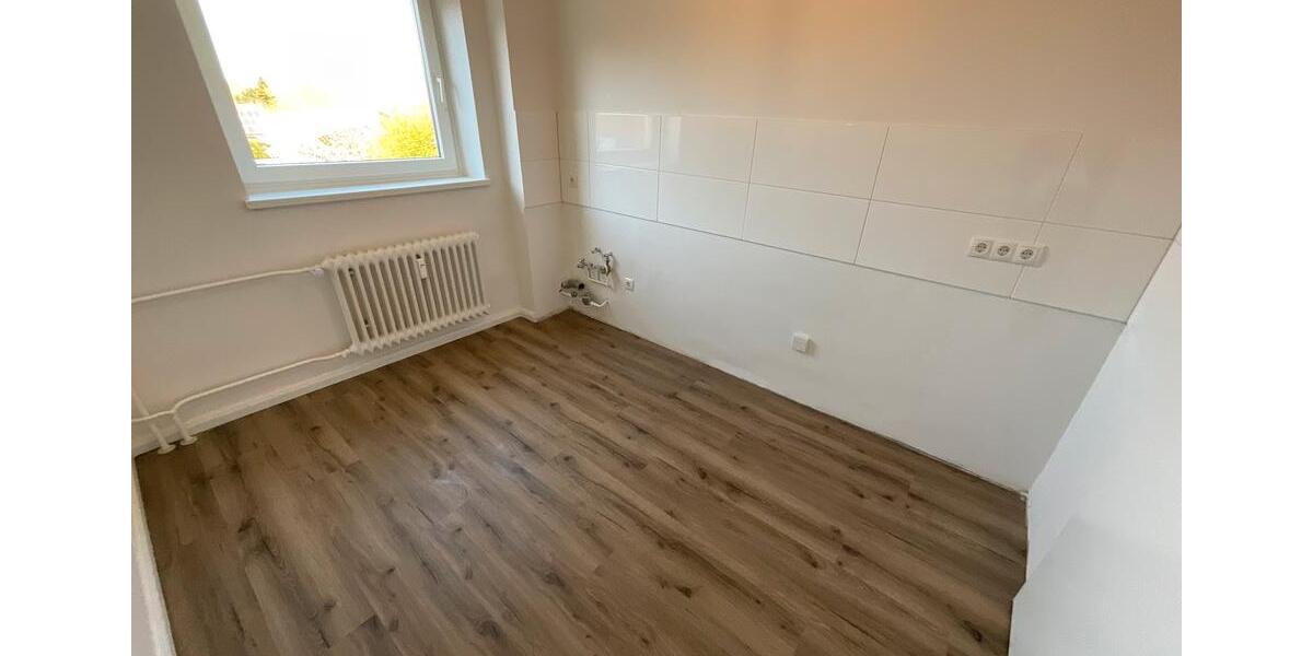 Etagenwohnung Brunsbüttel - 4 Zimmer, 85 m&sup2;, 669&euro; | Angebot:26365505