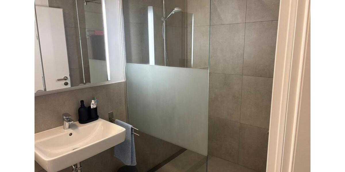 Etagenwohnung Neuwied - 2 Zimmer, 70 m&sup2;, 1.020&euro; | Angebot:26015892