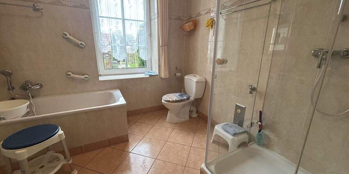 Einfamilienhaus Neubukow - 8 Zimmer, 210 m&sup2;, 298.500&euro; | Angebot:25675695