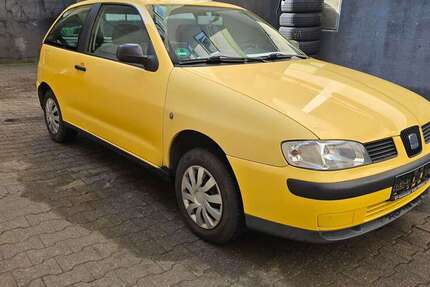 Seat Ibiza 122.635 km 999 &euro; Berlin 12347