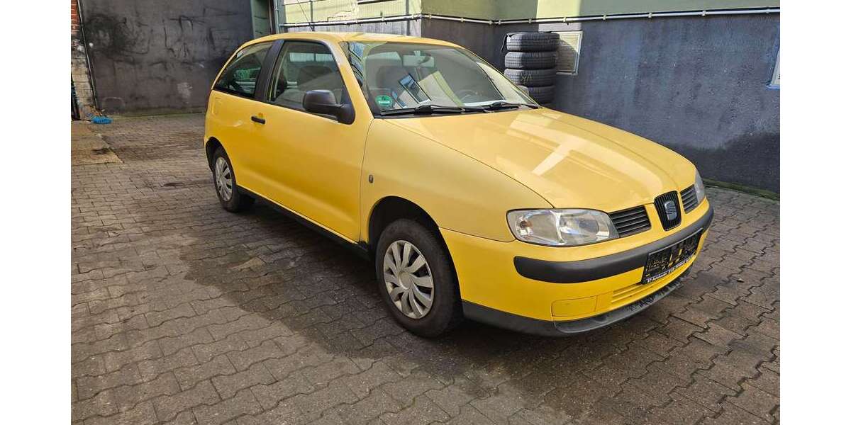 Seat Ibiza 122.635 km 999 &euro; Berlin 12347