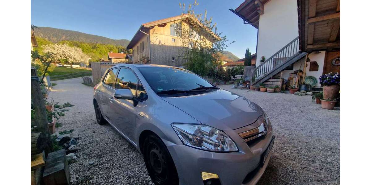 Toyota Auris 176.900 km 7.900 &euro; Samerberg 83122