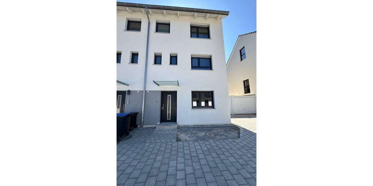 Moderne Doppelhaushälfte in ruhiger, zentrumsnaher Lage von Heidenheim - Neubau-Erstbezug 6 zimmer