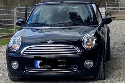 BMW Mini Cabriolet 105.000 km 9.400 € Horn-Bad Meinberg 32805