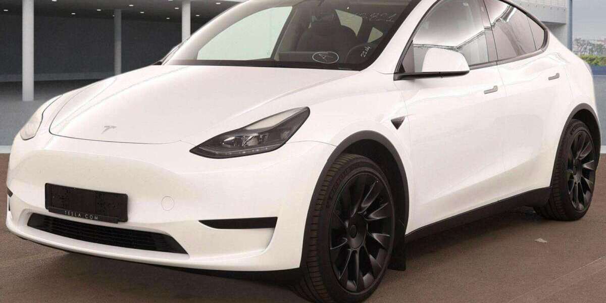 Tesla Model Y 44.175 km 32.450 &euro; Herges-Hallenberg 98587