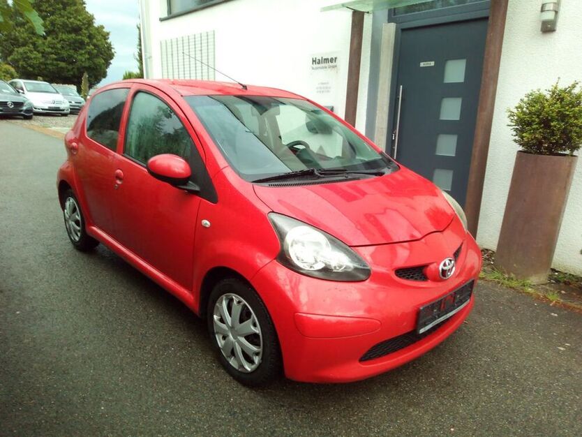 Aygo (X)