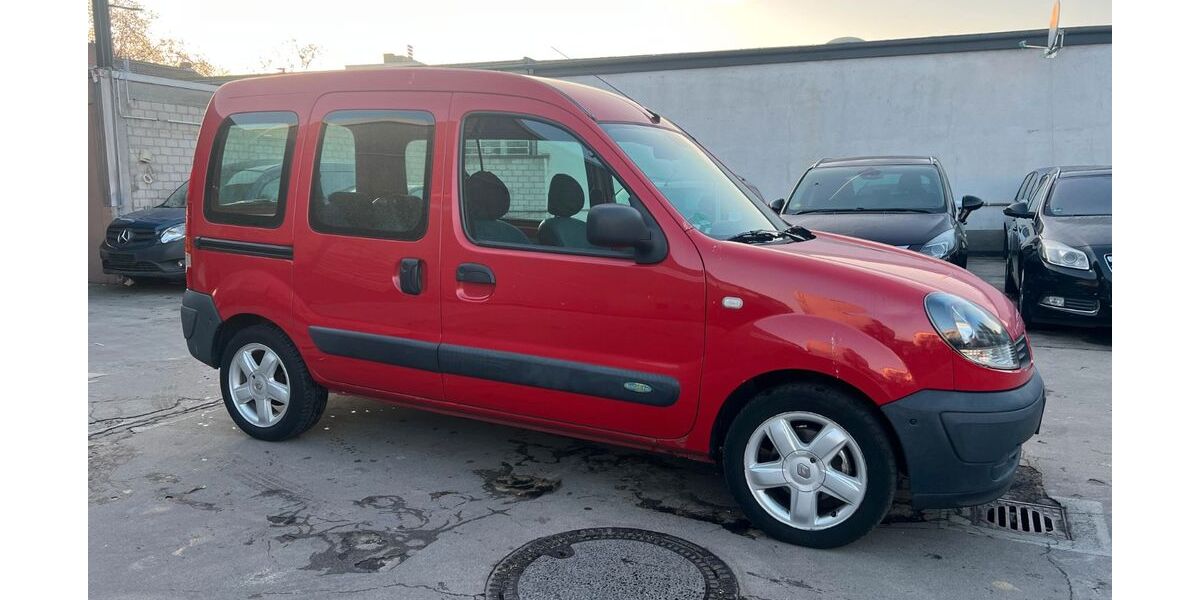 Renault Kangoo 280.000 km 2.700 &euro; Frankfurt am Main 65933