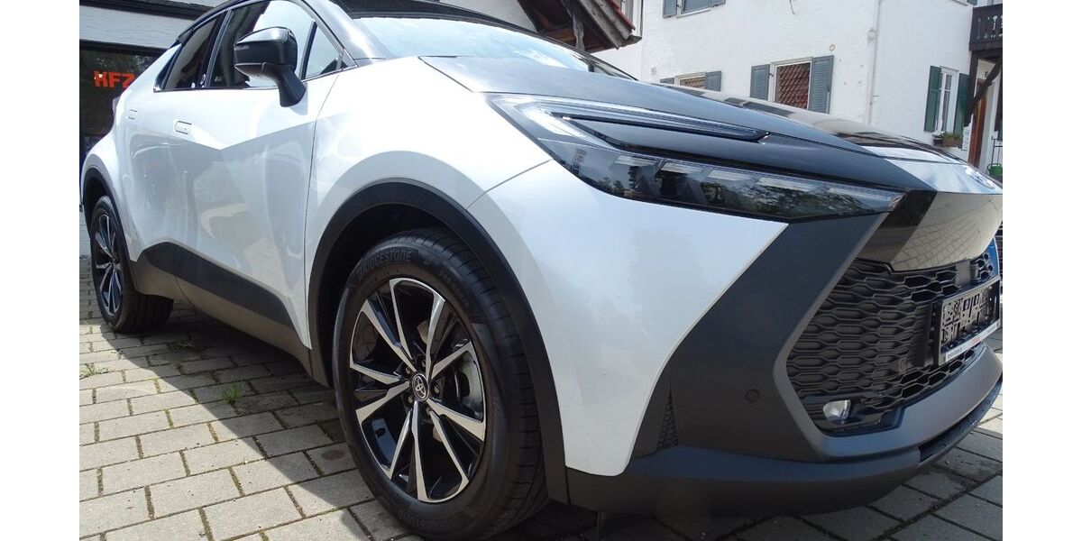Toyota C-HR 2.400 km 29.999 &euro; Schwangau 87645