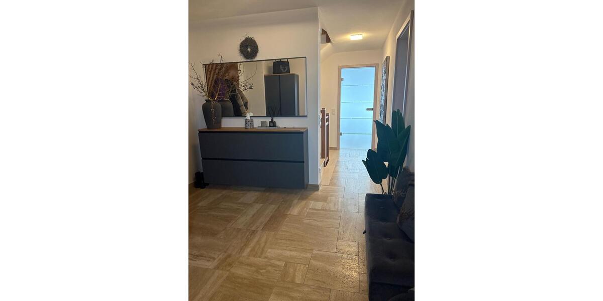 Doppelhaushälfte Kösching - 6 Zimmer, 160 m&sup2;, 2.000&euro; | Angebot:25046986