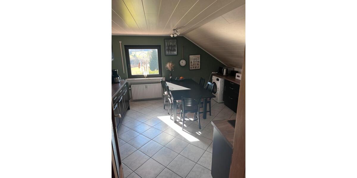 Dachgeschoßwohnung Haiger - 4 Zimmer, 92 m&sup2;, 730&euro; | Angebot:25310176