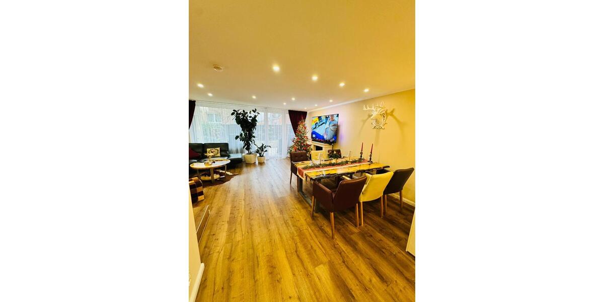 Großzügige luxuriöse Maisonette-Wohnung mit ca. 106 m² Wohnfläche 4 zimmer