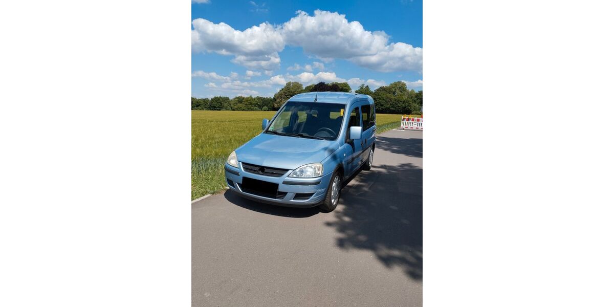 Opel Combo 120.228 km 2.300 &euro; Köln 51103
