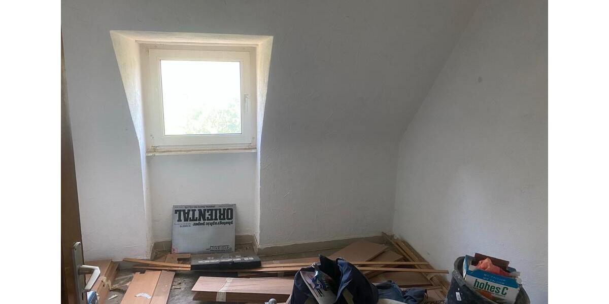 Dachgeschoßwohnung Aachen Aachen-Mitte - 6 Zimmer, 140 m&sup2;, 140.000&euro; | Angebot:26396635