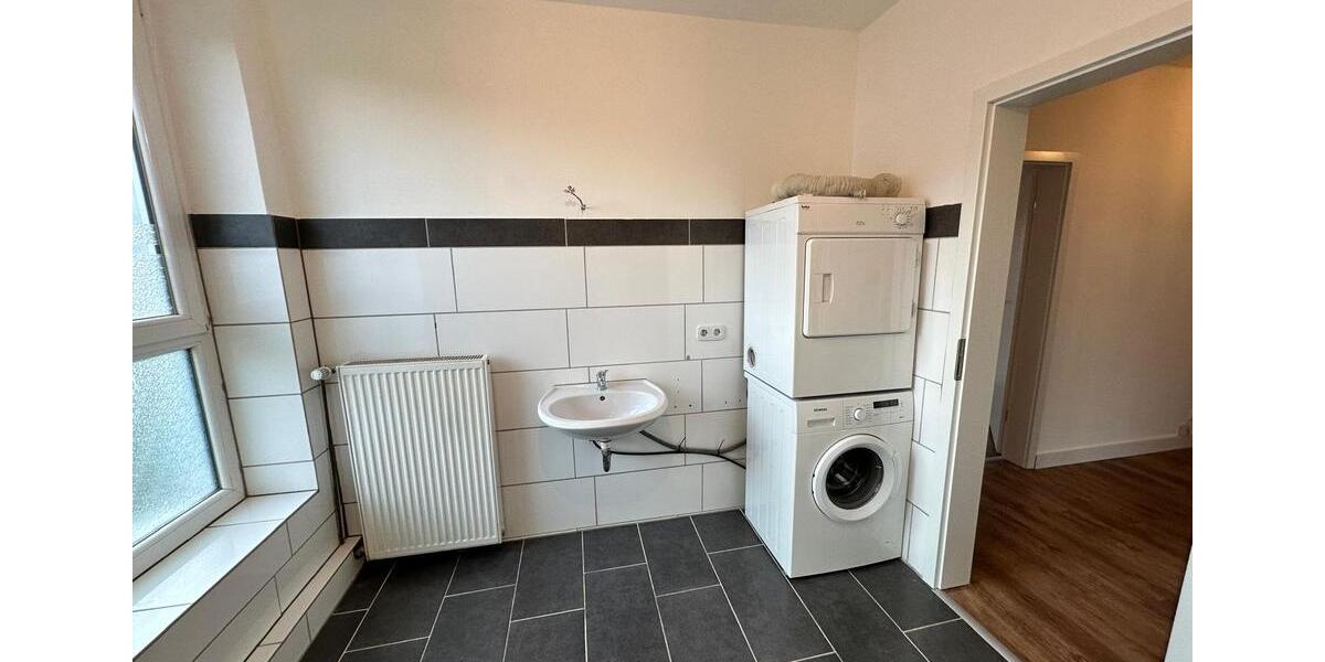 Hochparterre Bad Wünnenberg - 3 Zimmer, 115 m&sup2;, 750&euro; | Angebot:24859522