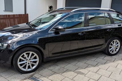 Skoda Octavia 228.000 km 8.490 &euro; Regensburg 93055