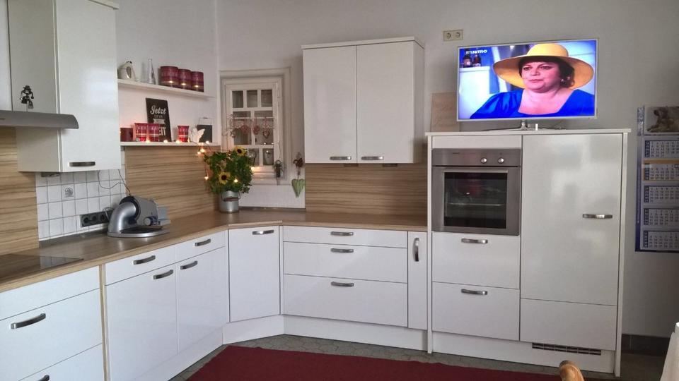 Bauernhaus, Landhaus Wachtendonk - 7 Zimmer, 250 m&sup2;, 2.300&euro; | Angebot:25378282