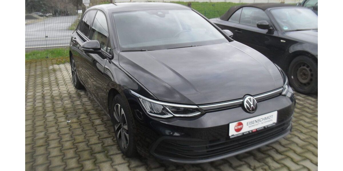 VW Golf 141.829 km 15.885 &euro; Schkölen 07619