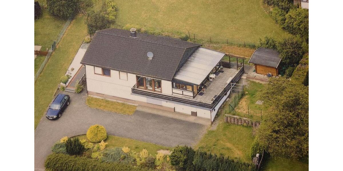 Mehrfamilienhaus, Wohnhaus Reichshof - 6 Zimmer, 200 m&sup2;, 325.000&euro; | Angebot:26305524