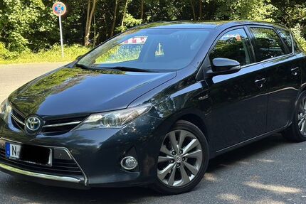 Toyota Auris 248.000 km 8.100 € Nurnberg 90419