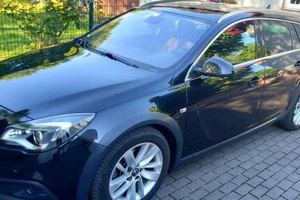 Opel Insignia 116.500 km 8.900 &euro; Gelsenkirchen 45879
