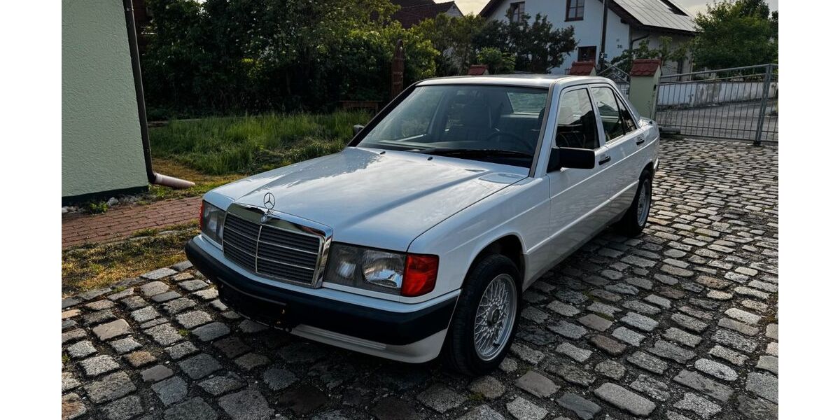 Mercedes-Benz 190 214.039 km 4.500 &euro; Karlshuld 86668