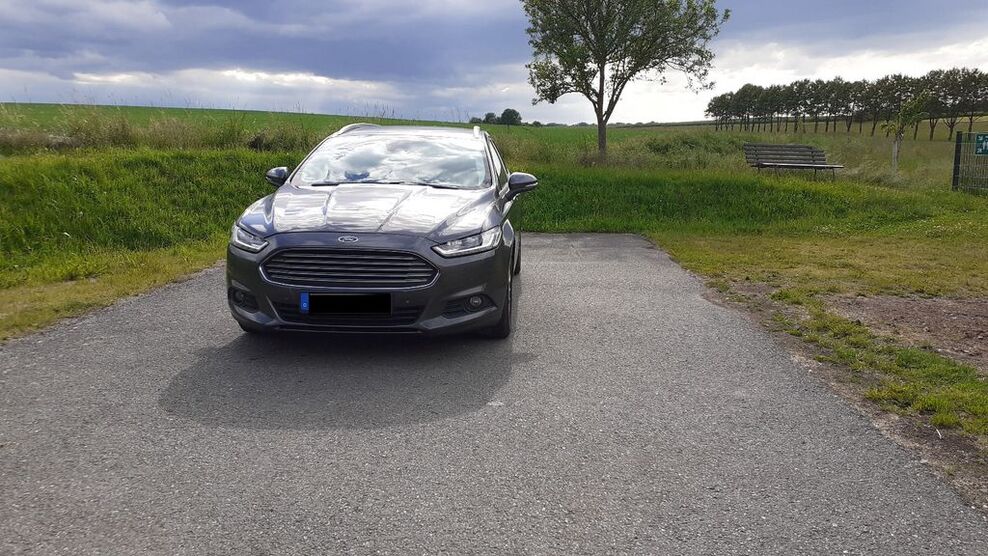 Ford Mondeo 156.000 km 8.500 € Nobitz 04603