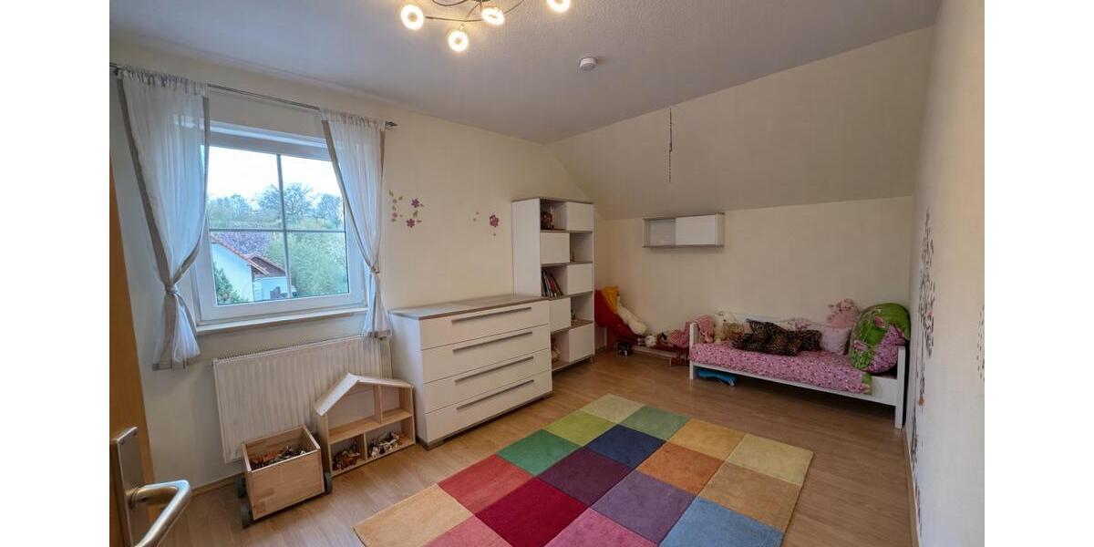 Doppelhaushälfte Coburg - 6 Zimmer, 160 m&sup2;, 1.590&euro; | Angebot:26163392