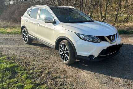 Nissan Qashqai 47.682 km 14.999 &euro; Lohra 35102