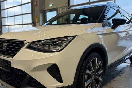 Seat Arona 11.654 km 19.500 &euro; Memmingen 87700