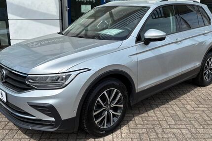 VW Tiguan 84.200 km 23.750 &euro; Brake / Unterweser 26919