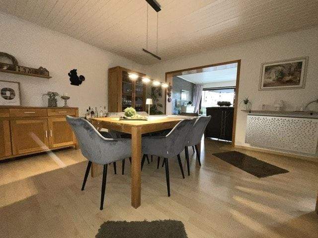 Einfamilienhaus Gevelsberg Berge - 7 Zimmer, 151 m&sup2;, 365.000&euro; | Angebot:25845433