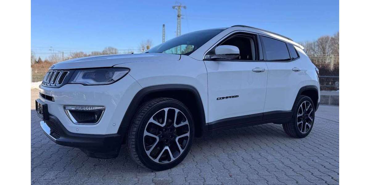 Jeep Compass 76.000 km 17.999 &euro; München 81825
