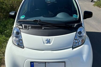 Peugeot iOn