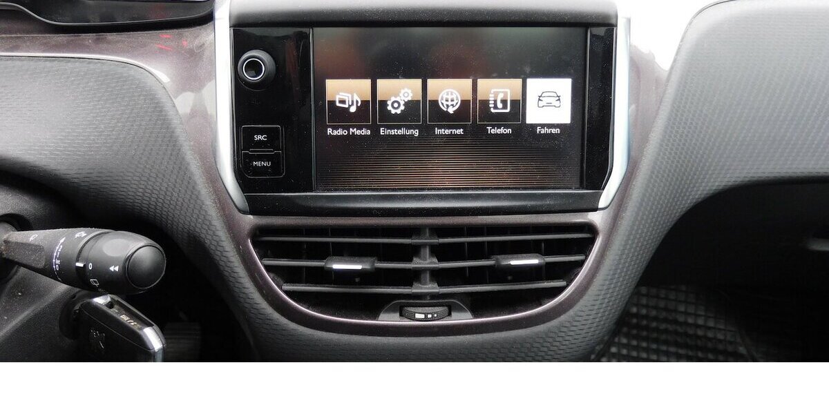 Peugeot 2008 1,2 VTi Active 4Türen Klima Navi 144.600 km 4.990 &euro; Vordorf 38533