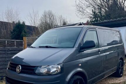 VW T5 Transporter 271.000 km 9.900 &euro; Gersdorf 09355