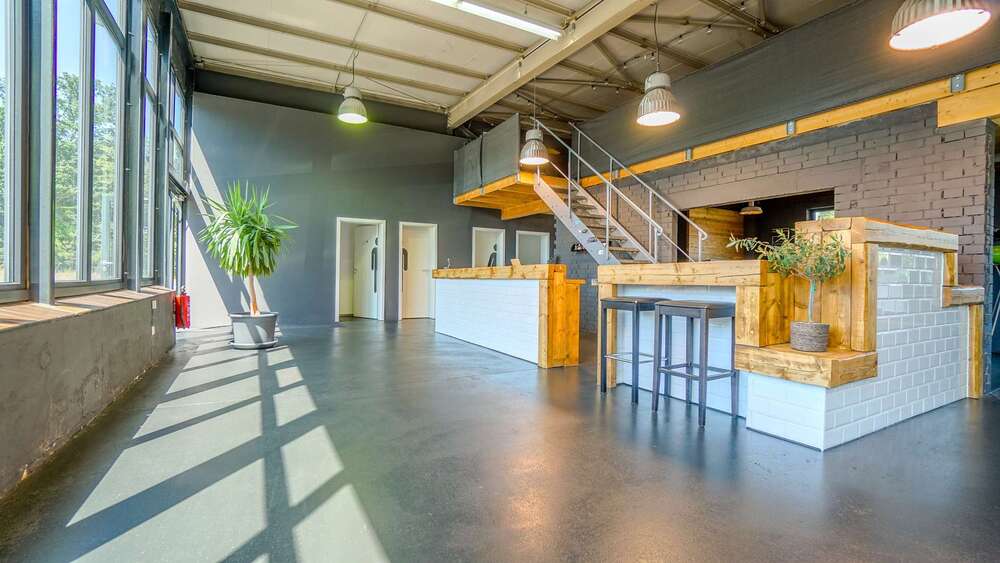 Attraktive Multifunktionshalle mit vielen Möglichkeiten - Gewerbeobjekt Siegbach | Angebot:27165604