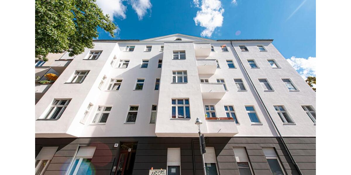 Investment im Szenekiez: Vermietete 5-Zimmer-Altbauwohnung mit Balkon auf 129m² - PROVISIONSFREI 5 zimmer
